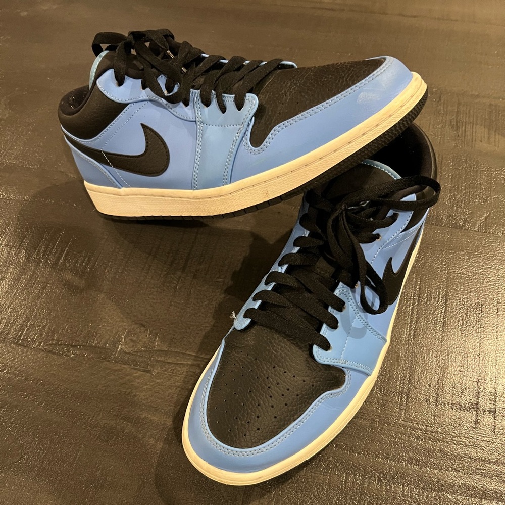 jordan 1 lows university black and blue